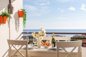 Coastal Escape & Sea Views by Hostlovers